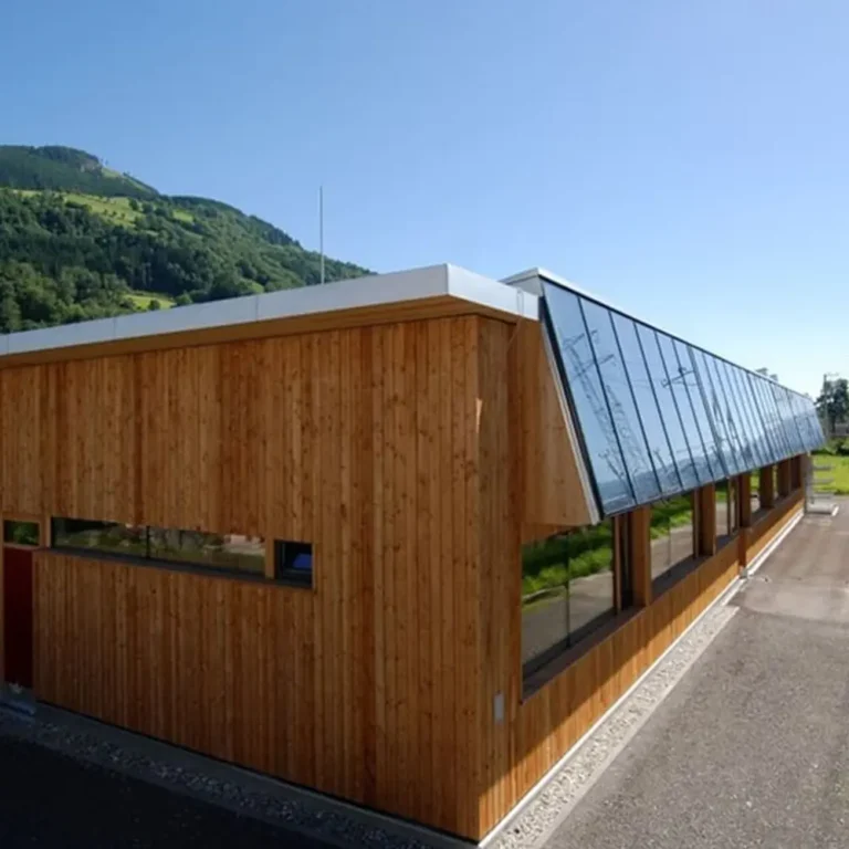 25_1_TISCHLEREI-LEHRWERKSTÄTTE LFS BRUCK_1000x